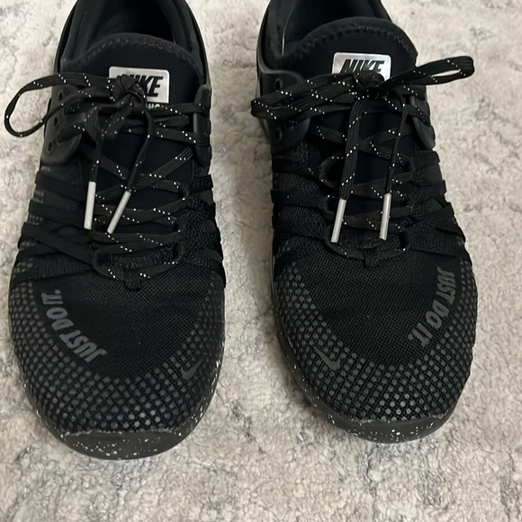 Nike Free TR 7 Selfie Training lace up sneakers black chrome Size 6.5 - Picture 11 of 17